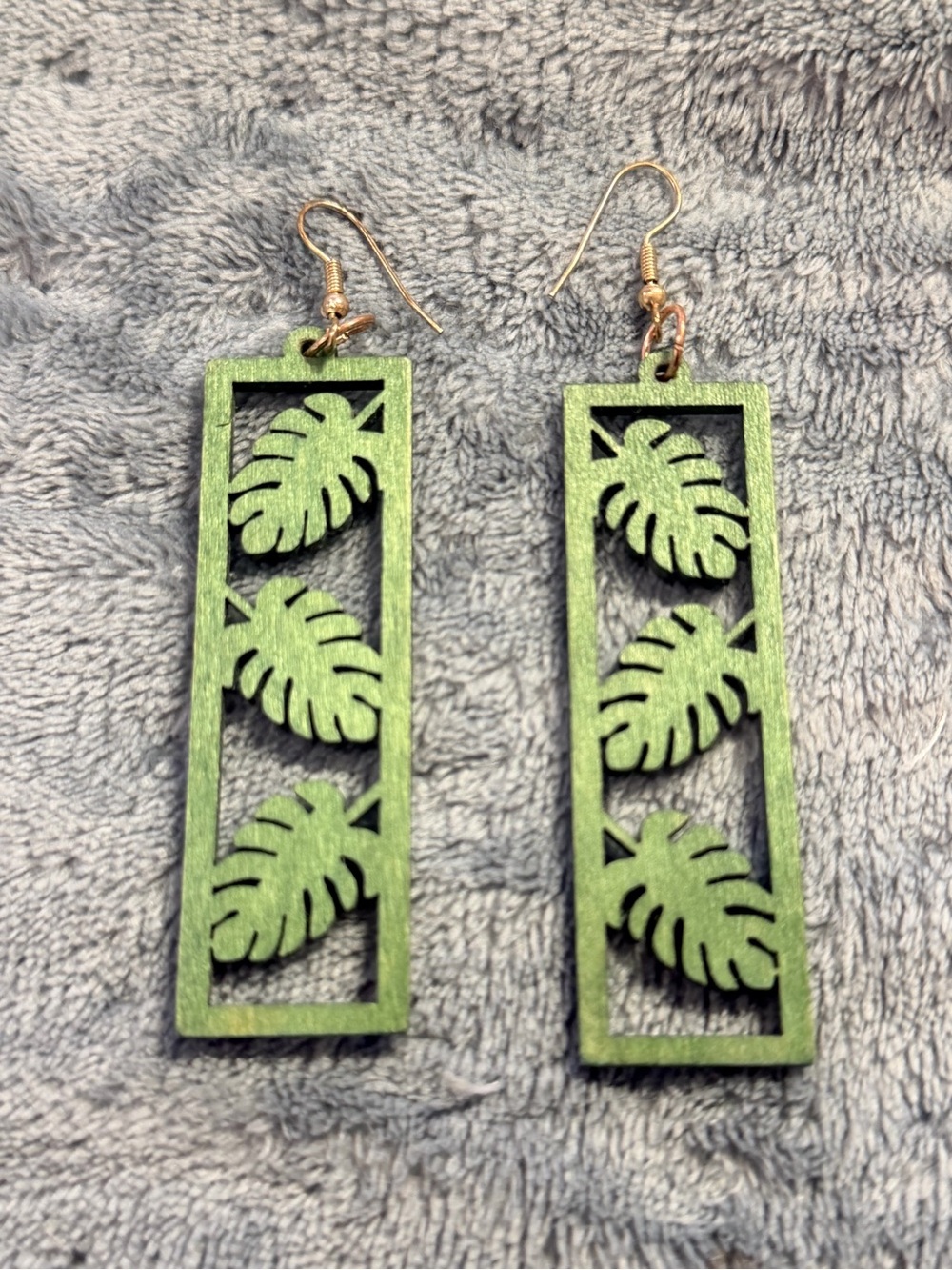 Green Leaf Cutout Drop Earrings - Women Accessories